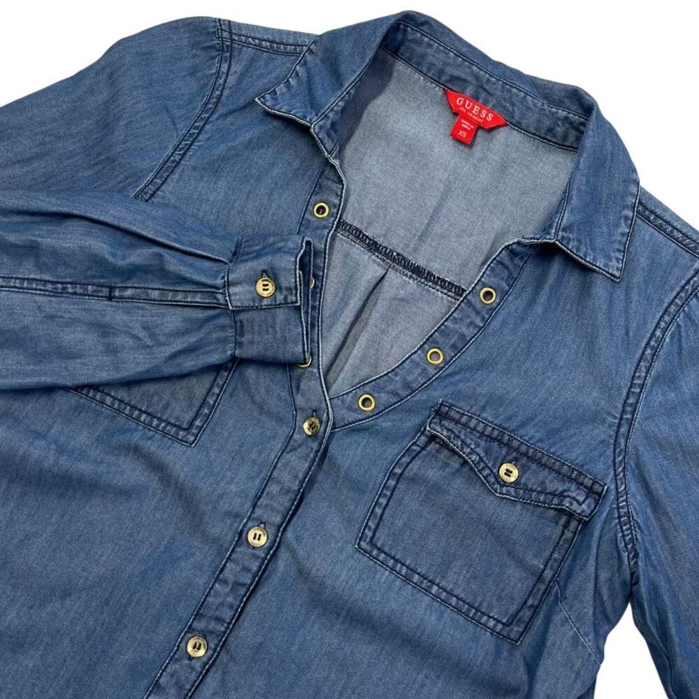 Guess Womens XS Denim Gold Button V Neck Shirt, Guess XS Blue‎ Denim Long 489